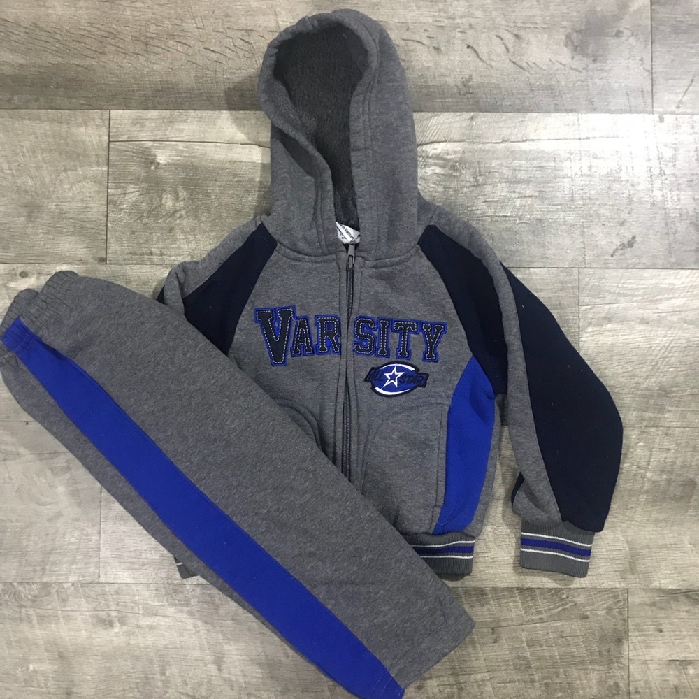 Toddler Boys Warm Sweater and Sweats Set